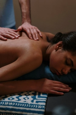 Massage du dos, massage cranien moment de détente cabinet de réflexologie